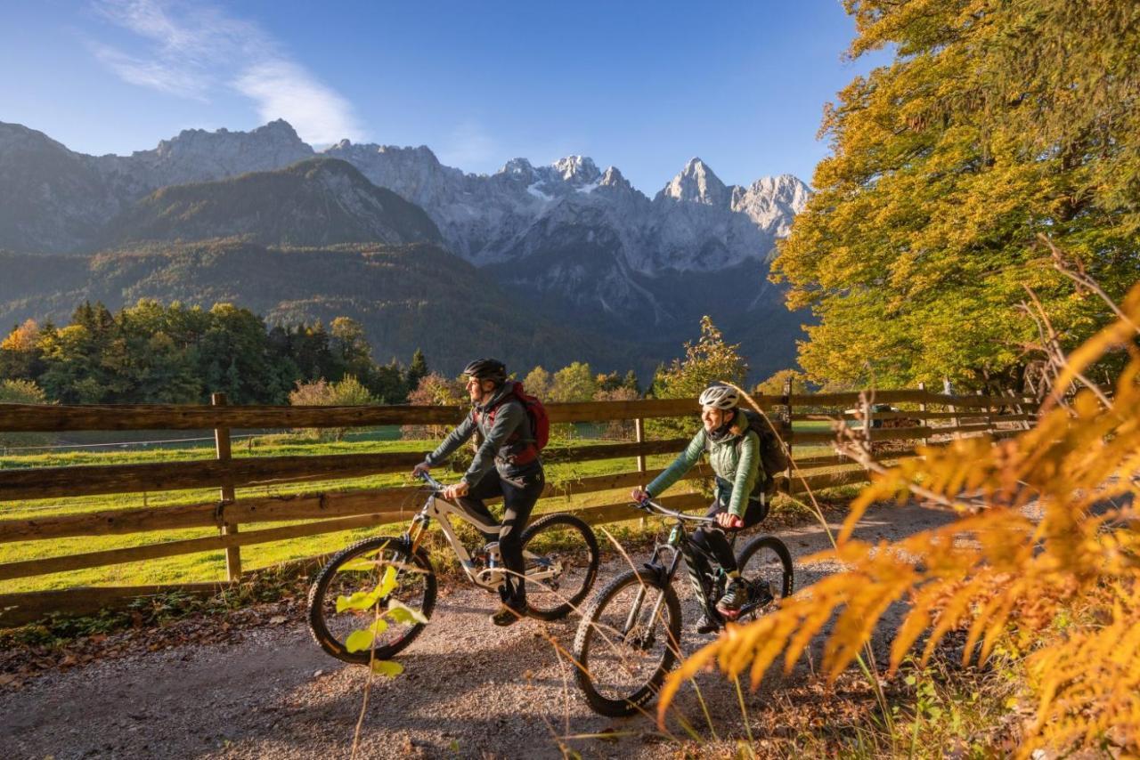 クランスカゴーラSport & Sunny Cosy Alpine Retreatアパートメント エクステリア 写真