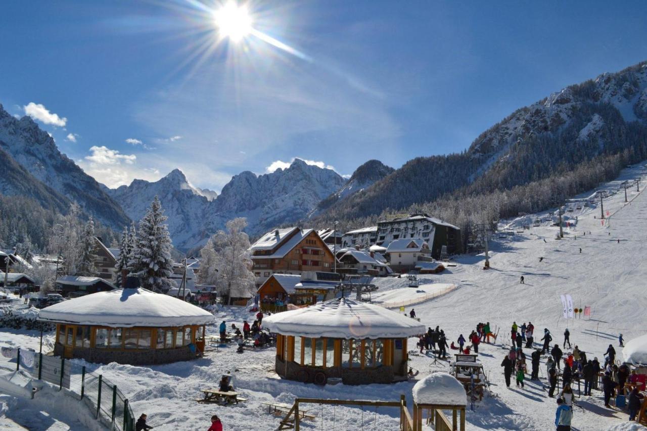 クランスカゴーラSport & Sunny Cosy Alpine Retreatアパートメント エクステリア 写真